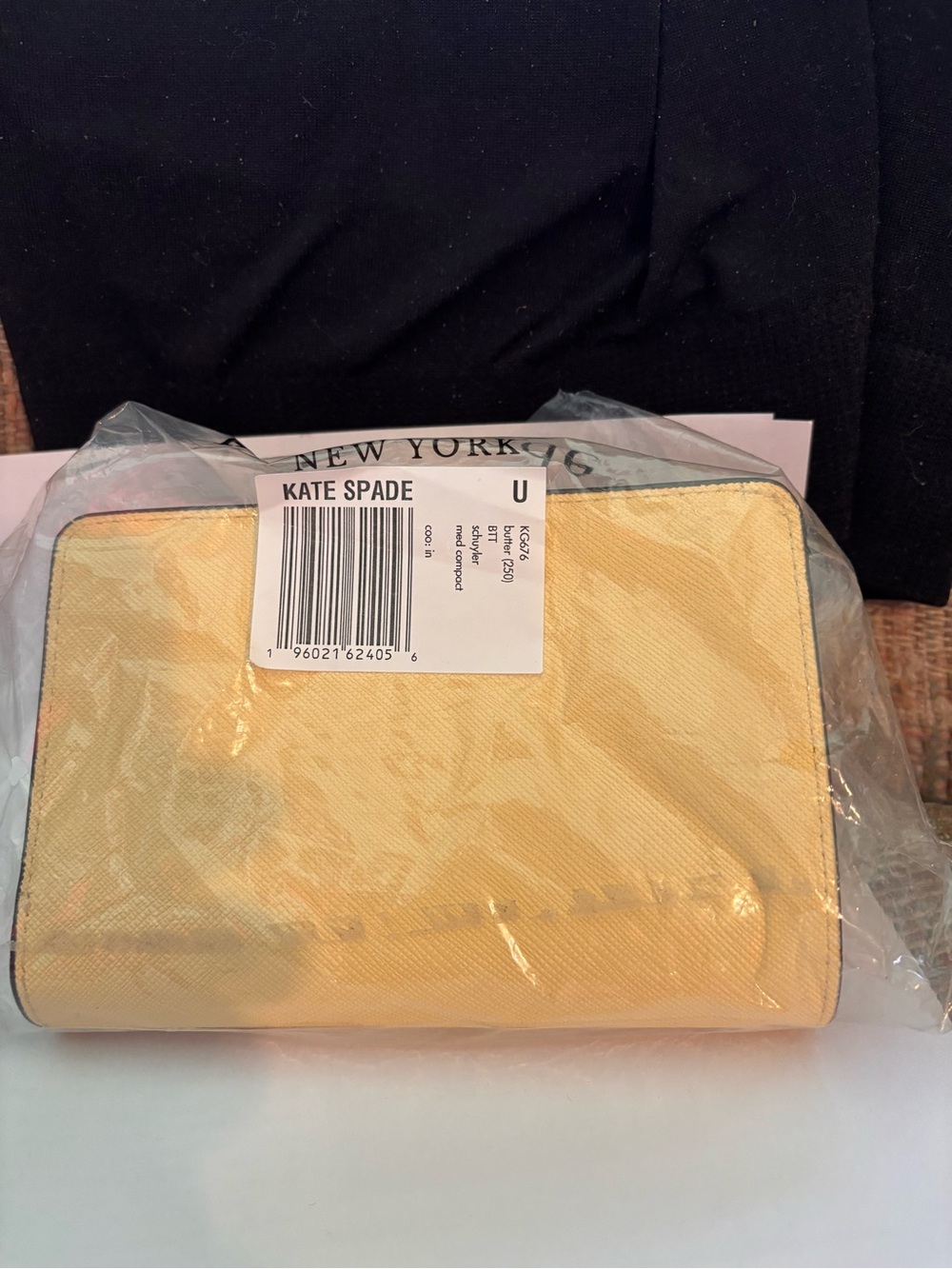 Kate Spade Butter color wallet new without tags